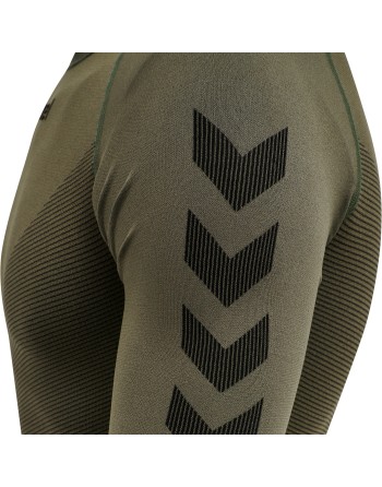 HUMMEL FIRST SEAMLESS JERSEY L/S / Nahtlose Verarbeitung und körperbetontes Design